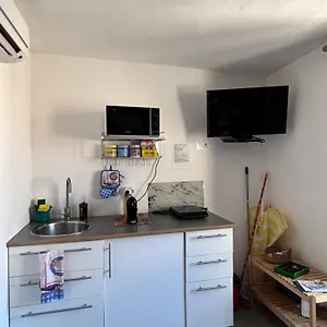 https://casa-lalbero-maestro.sicilyhotelsitaly.net