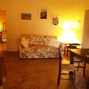 https://agriturismo-la-roverella.it-tuscanyhotel.com