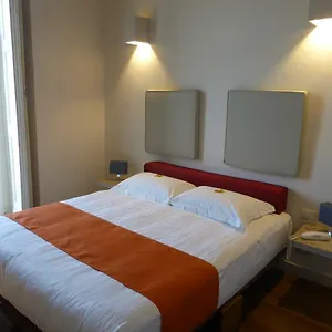 Micalo Art Guest house