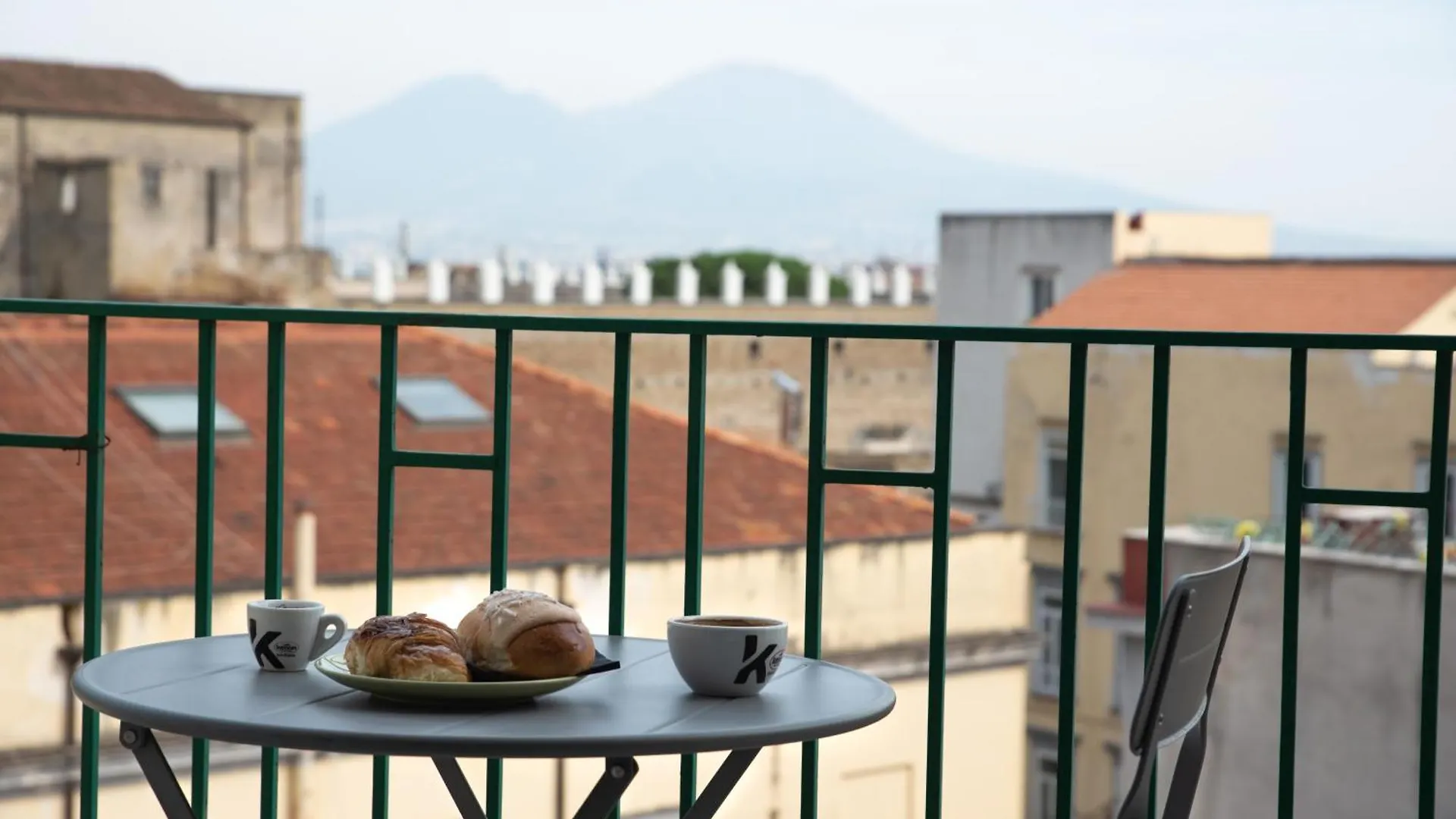 נאפולי B&B Monteleone ,12 0*,  איטליה
