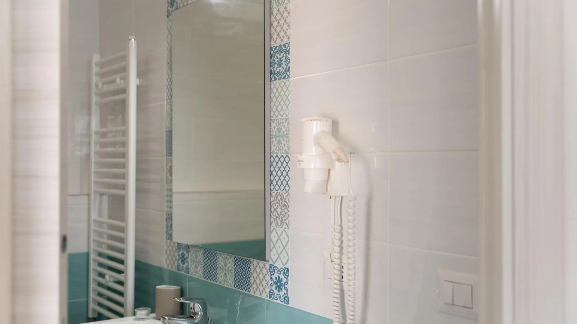 נאפולי B&B Monteleone ,12 0*,